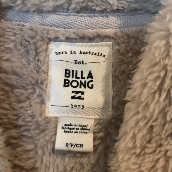 BillaBong Hooded Jacket - Picture 2 of 4